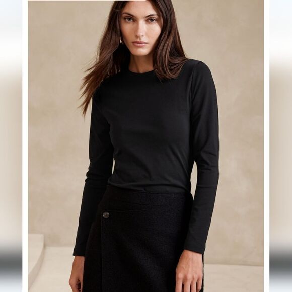 Banana Republic Tops - Banana Republic The Signature Tee Collection Long Sleeve Tunic in Black Size S